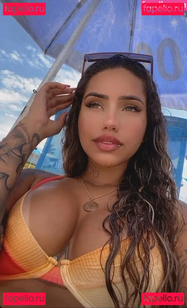 Muito Linda Onlyfans Photo Gallery 