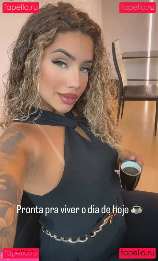 Muito Linda Onlyfans Photo Gallery 