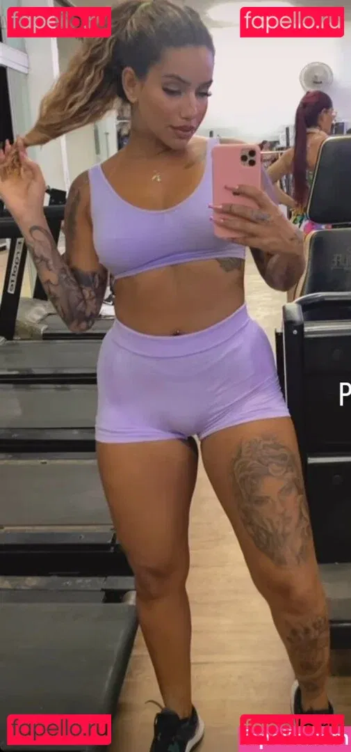 Muito Linda Onlyfans Photo Gallery 