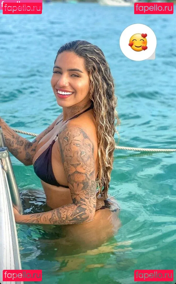 Muito Linda Onlyfans Photo Gallery 