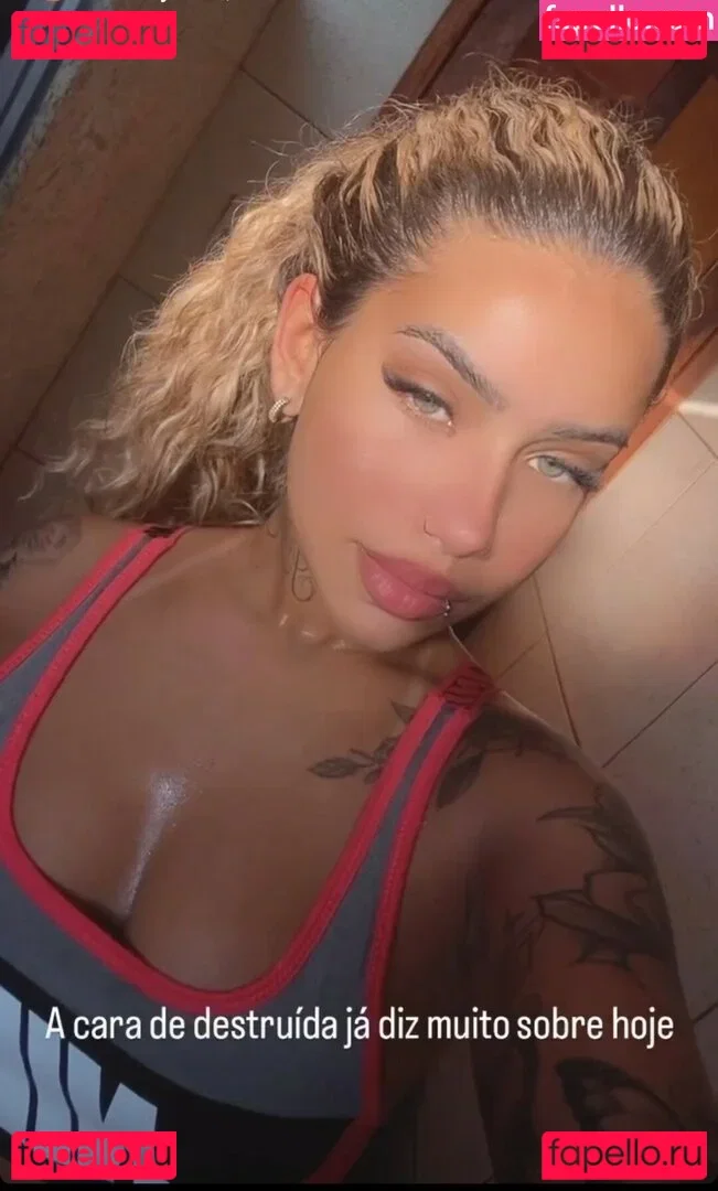 Muito Linda Onlyfans Photo Gallery 