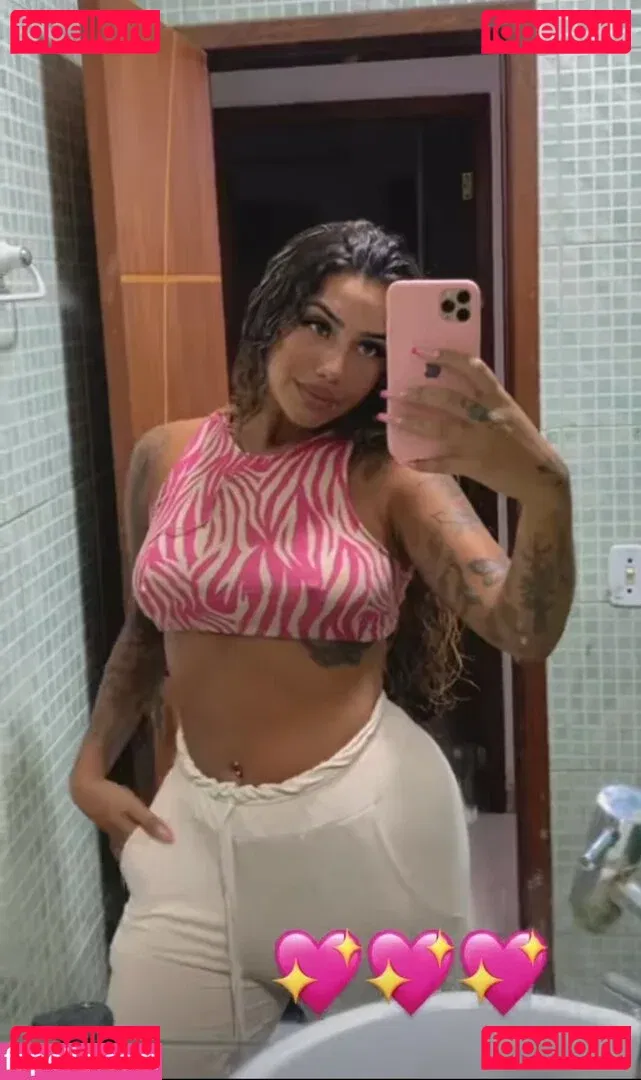 Muito Linda Onlyfans Photo Gallery 