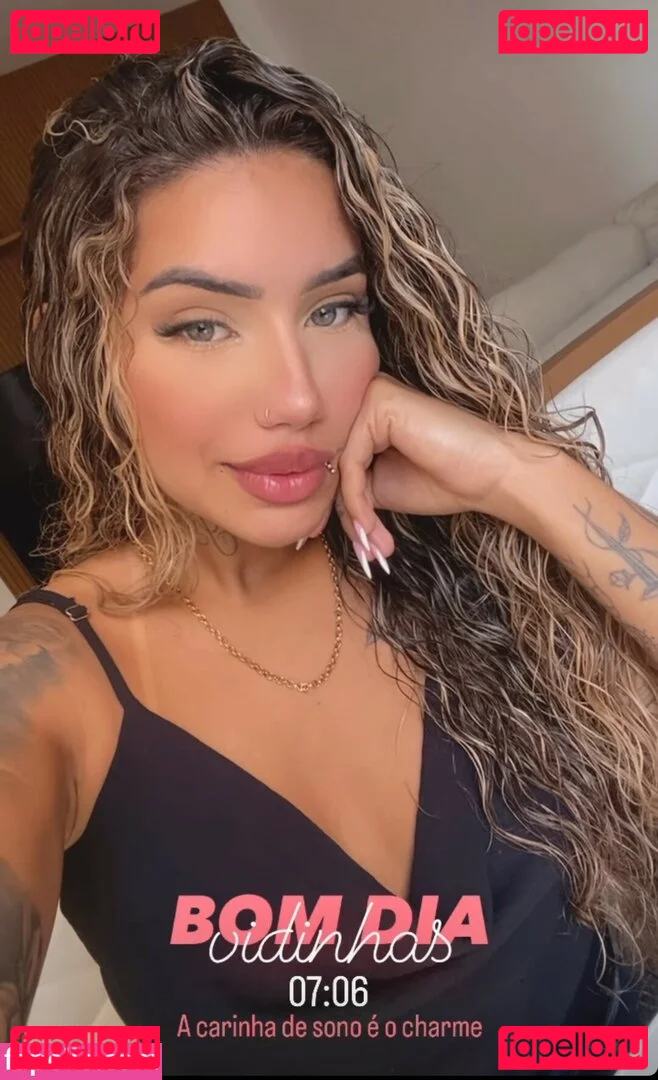 Muito Linda Onlyfans Photo Gallery 