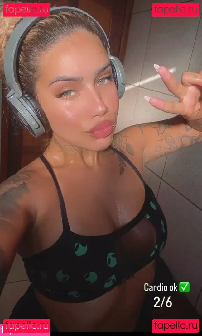 Muito Linda Onlyfans Photo Gallery 