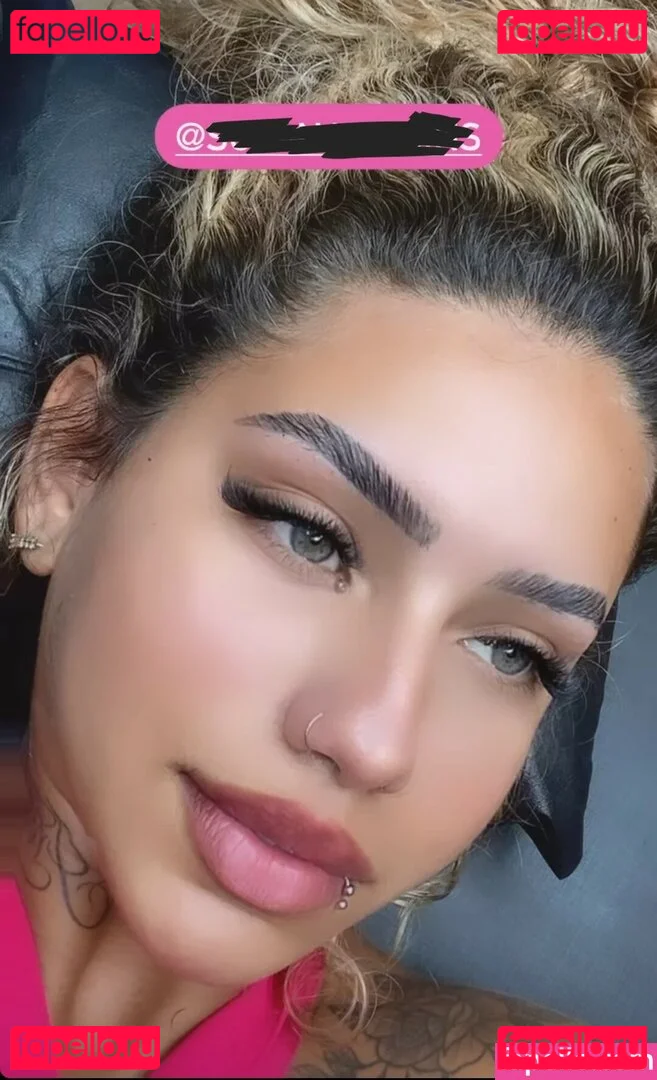 Muito Linda Onlyfans Photo Gallery 