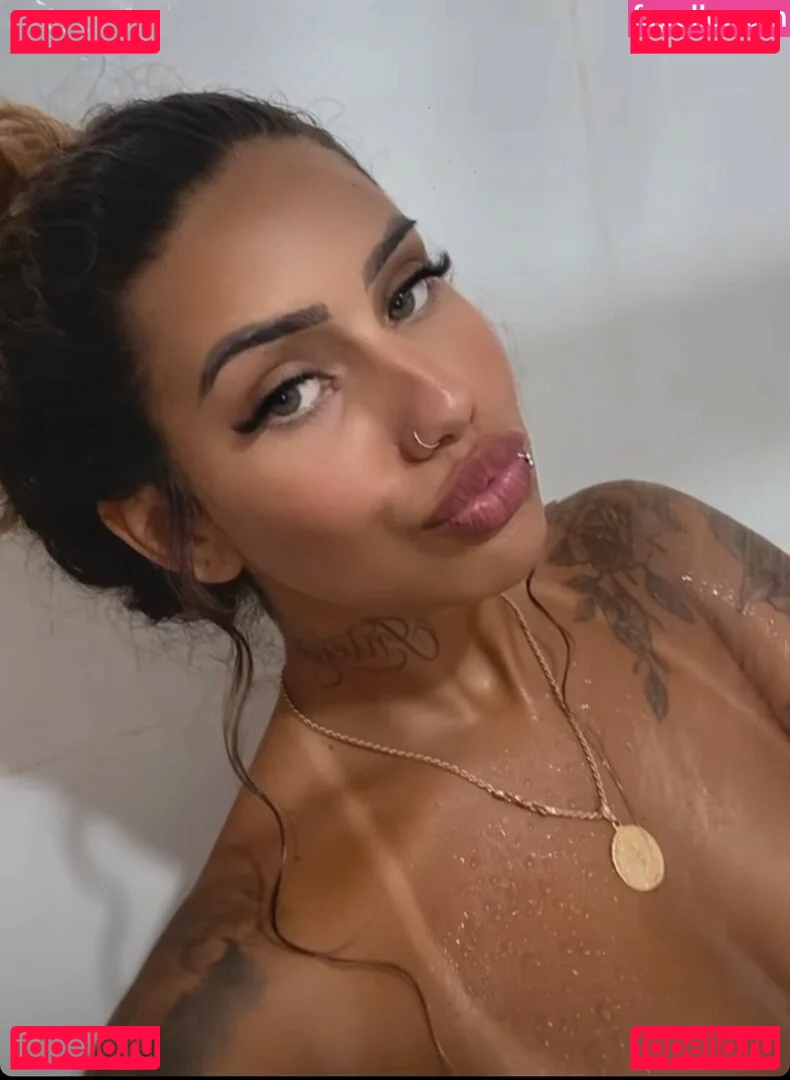 Muito Linda Onlyfans Photo Gallery 