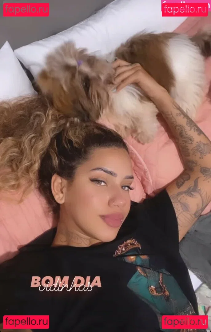 Muito Linda Onlyfans Photo Gallery 