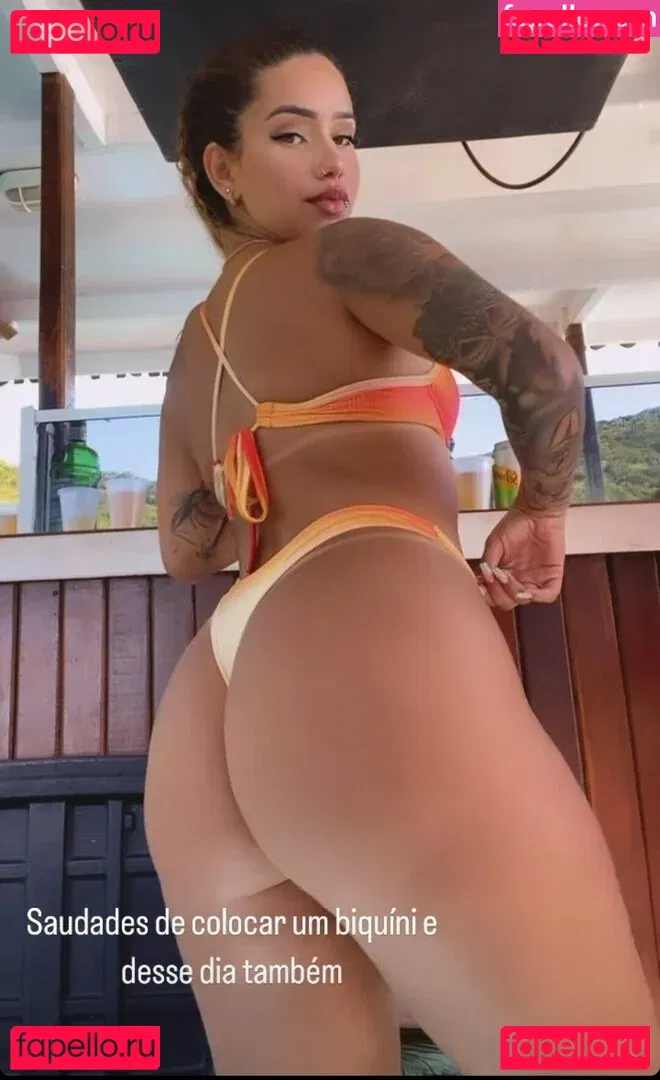 Muito Linda Onlyfans Photo Gallery 