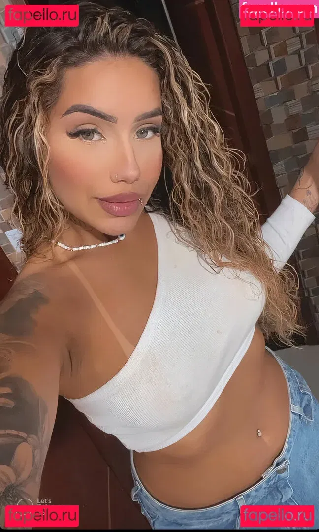 Muito Linda Onlyfans Photo Gallery 