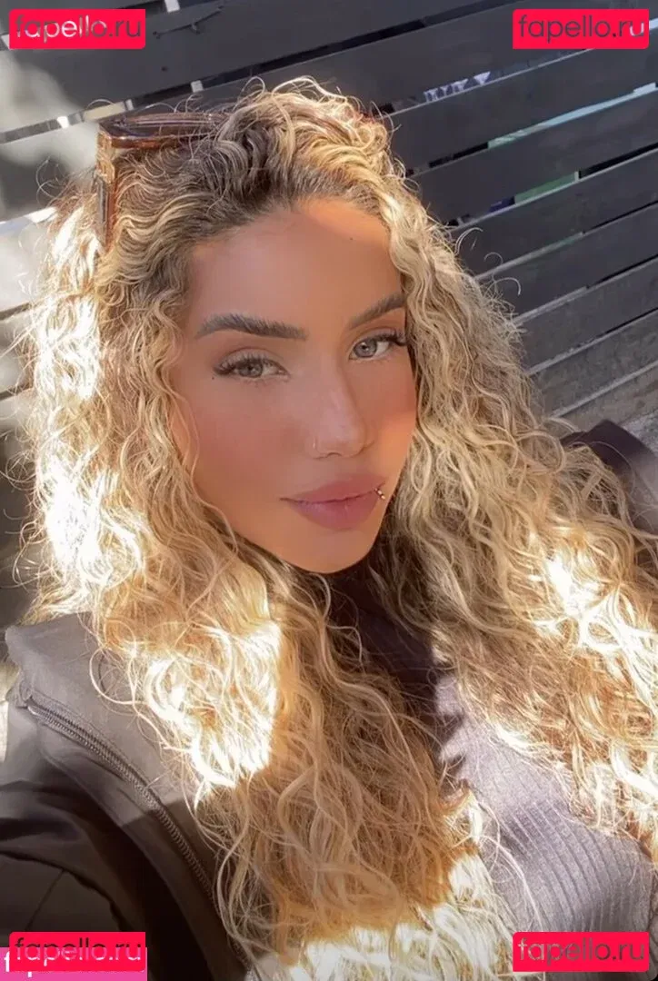 Muito Linda Onlyfans Photo Gallery 