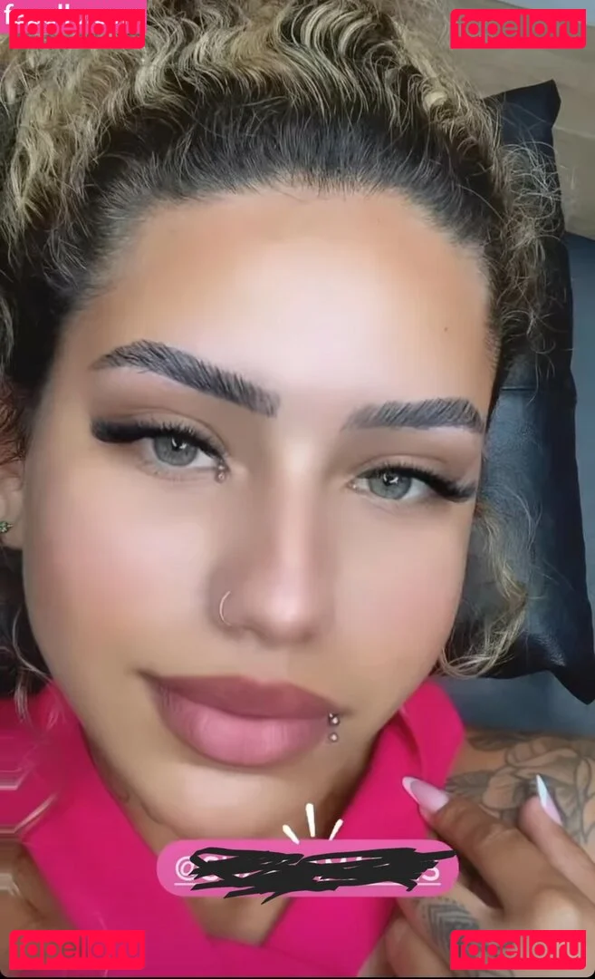 Muito Linda Onlyfans Photo Gallery 