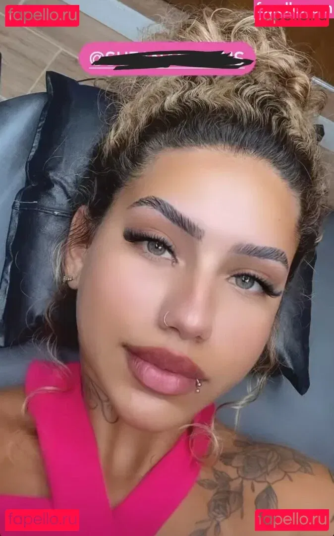 Muito Linda Onlyfans Photo Gallery 