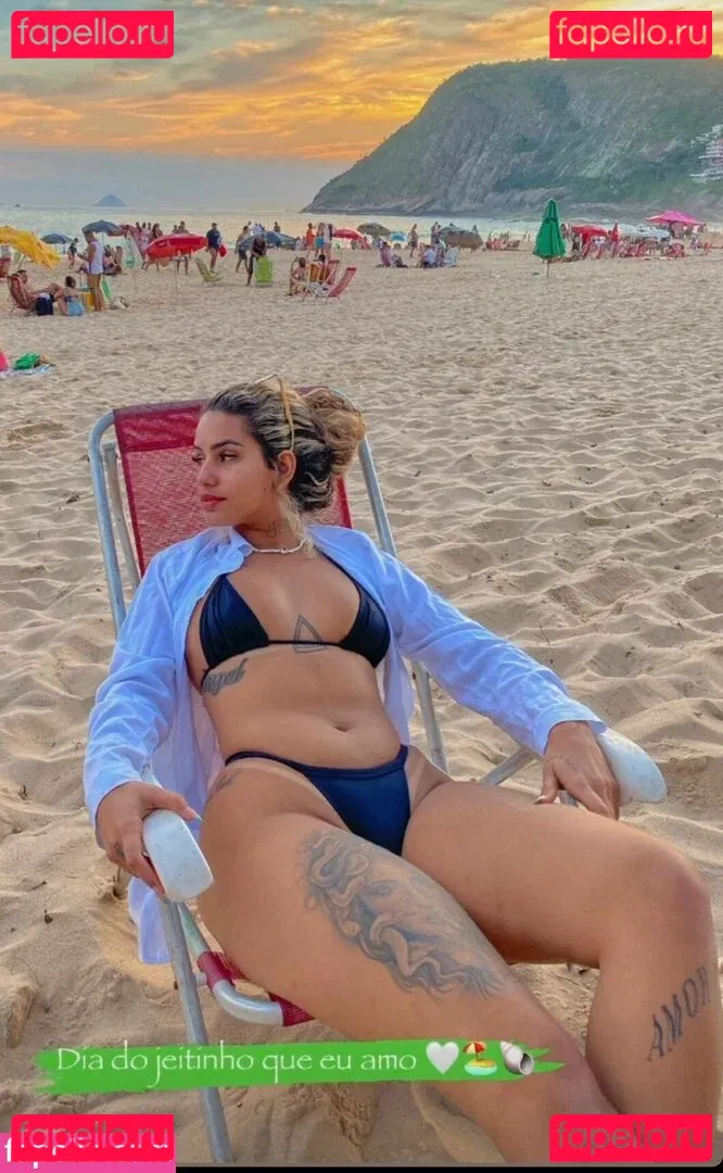 Muito Linda Onlyfans Photo Gallery 