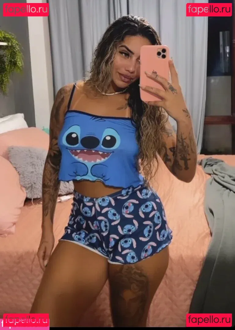 Muito Linda Onlyfans Photo Gallery 