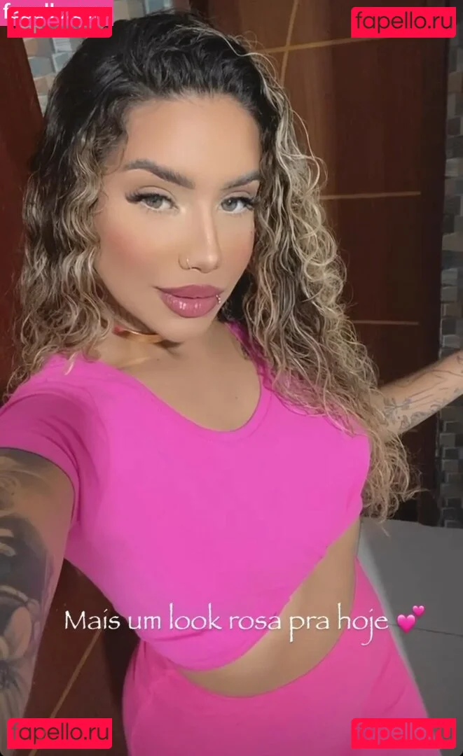 Muito Linda Onlyfans Photo Gallery 