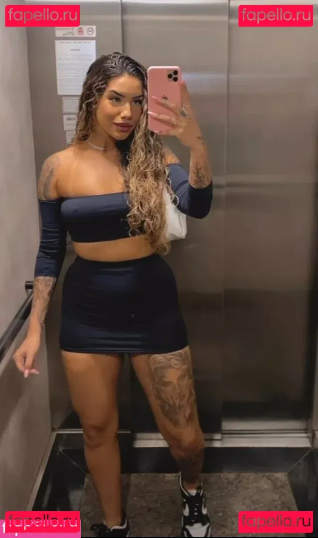 Muito Linda Onlyfans Photo Gallery 