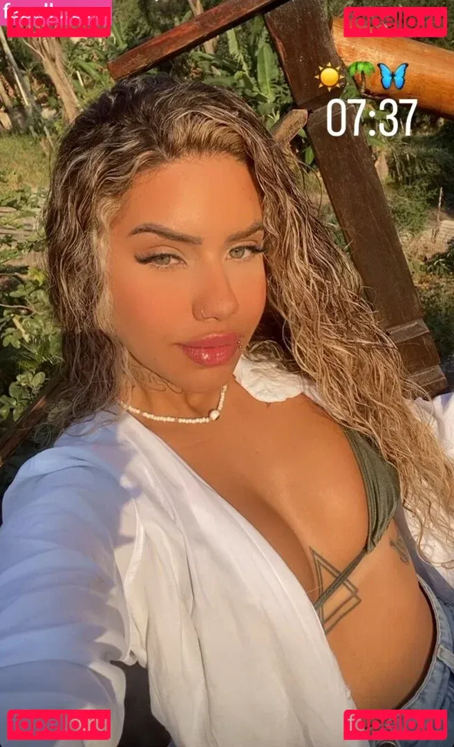 Muito Linda Onlyfans Photo Gallery 