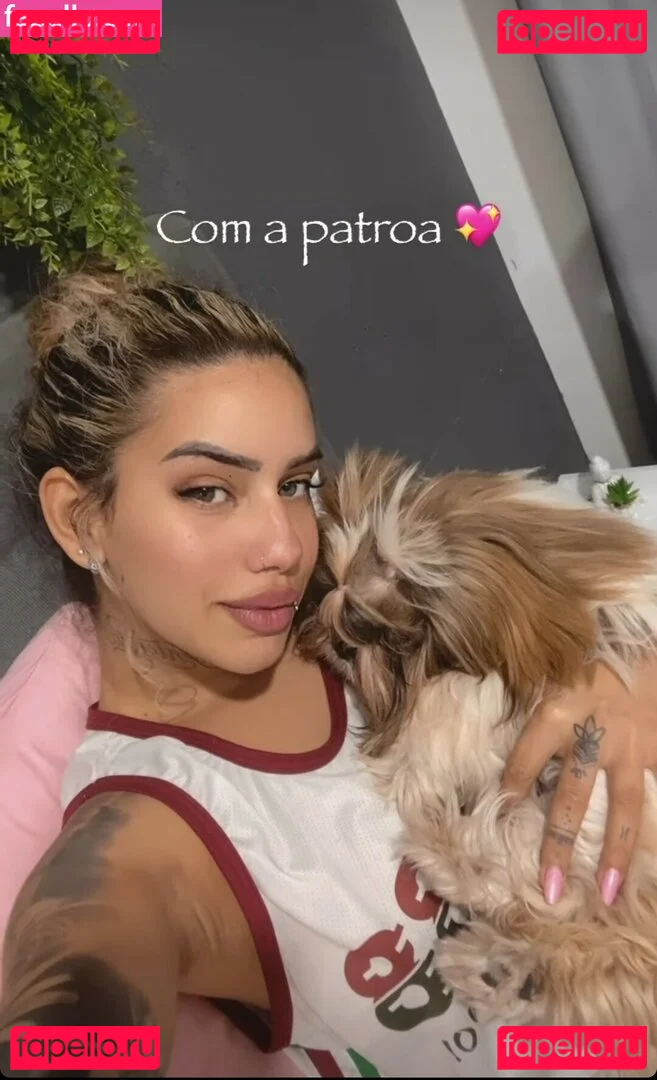 Muito Linda Onlyfans Photo Gallery 