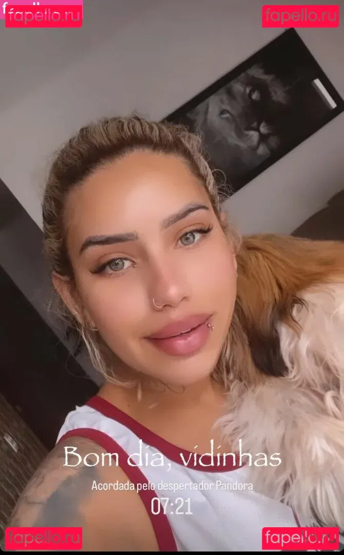 Muito Linda Onlyfans Photo Gallery 