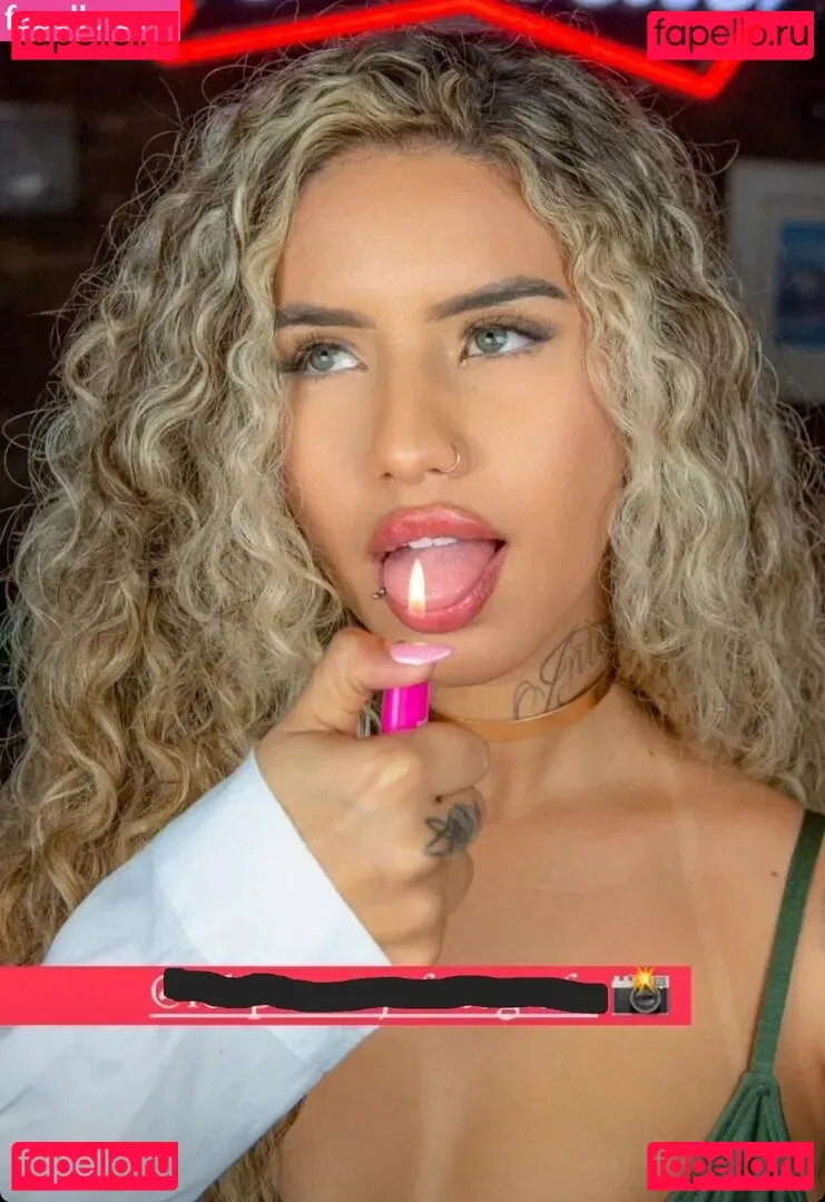 Muito Linda Onlyfans Photo Gallery 