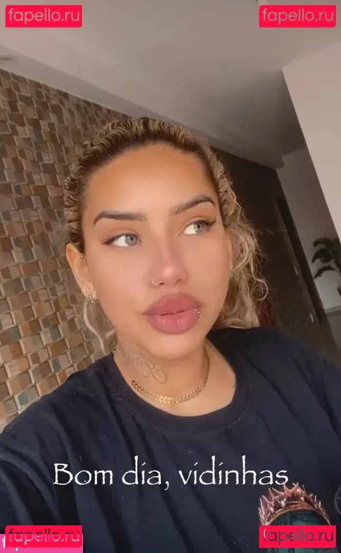 Muito Linda Onlyfans Photo Gallery 