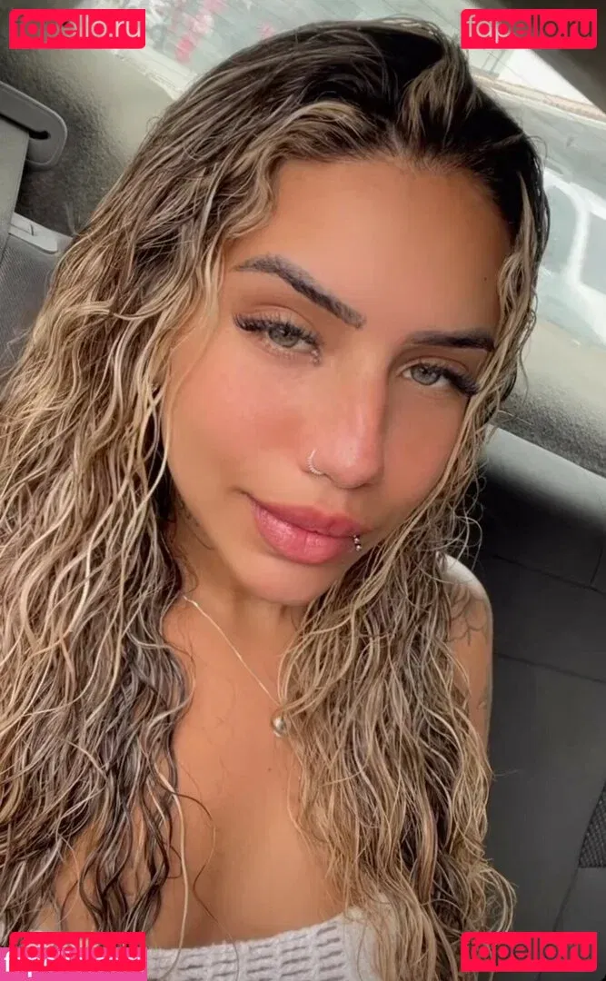 Muito Linda Onlyfans Photo Gallery 