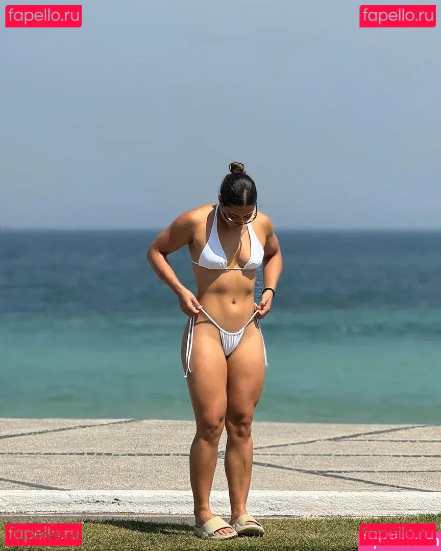 Muito Linda Onlyfans Photo Gallery 