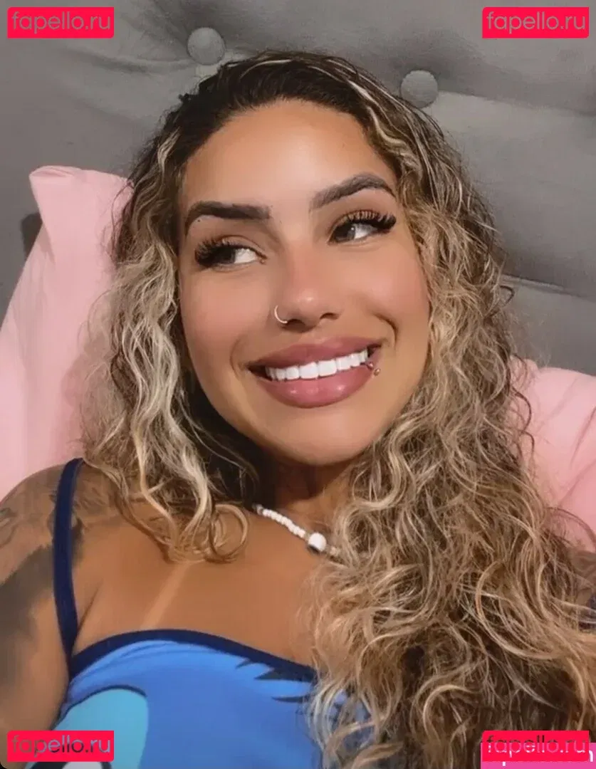 Muito Linda Onlyfans Photo Gallery 