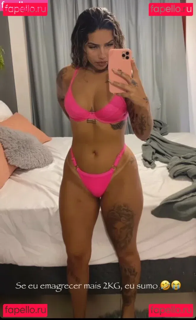 Muito Linda Onlyfans Photo Gallery 