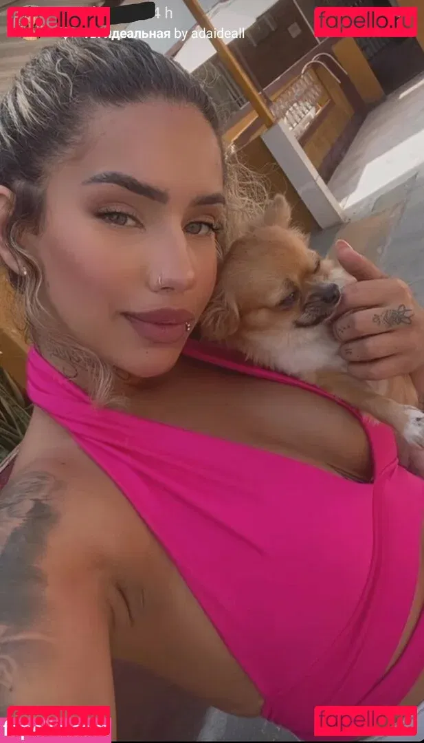 Muito Linda Onlyfans Photo Gallery 