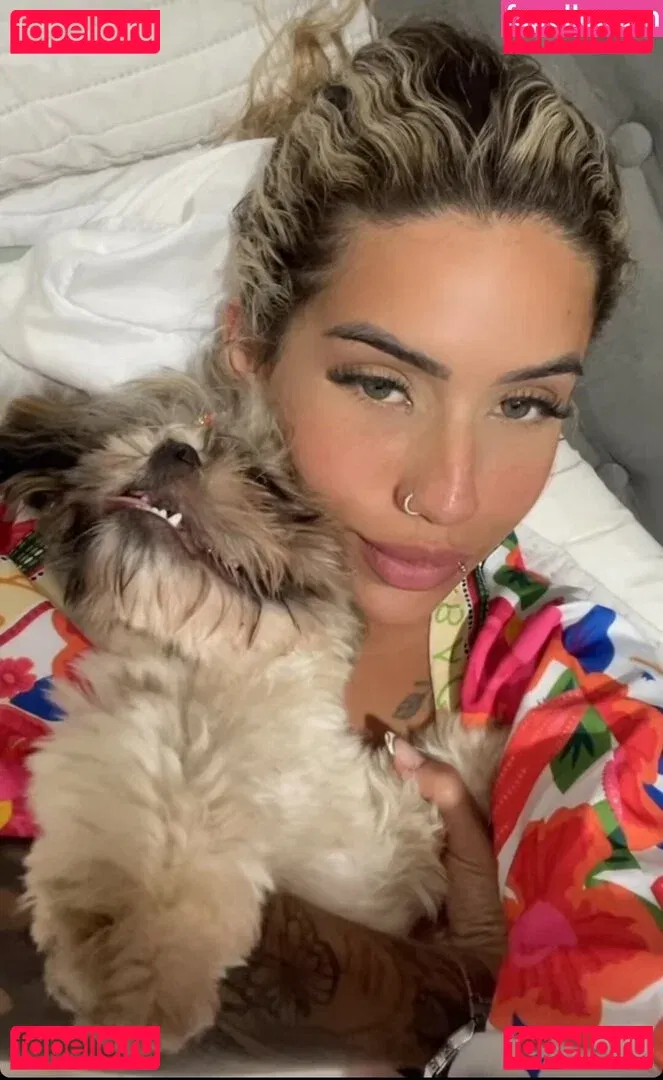 Muito Linda Onlyfans Photo Gallery 