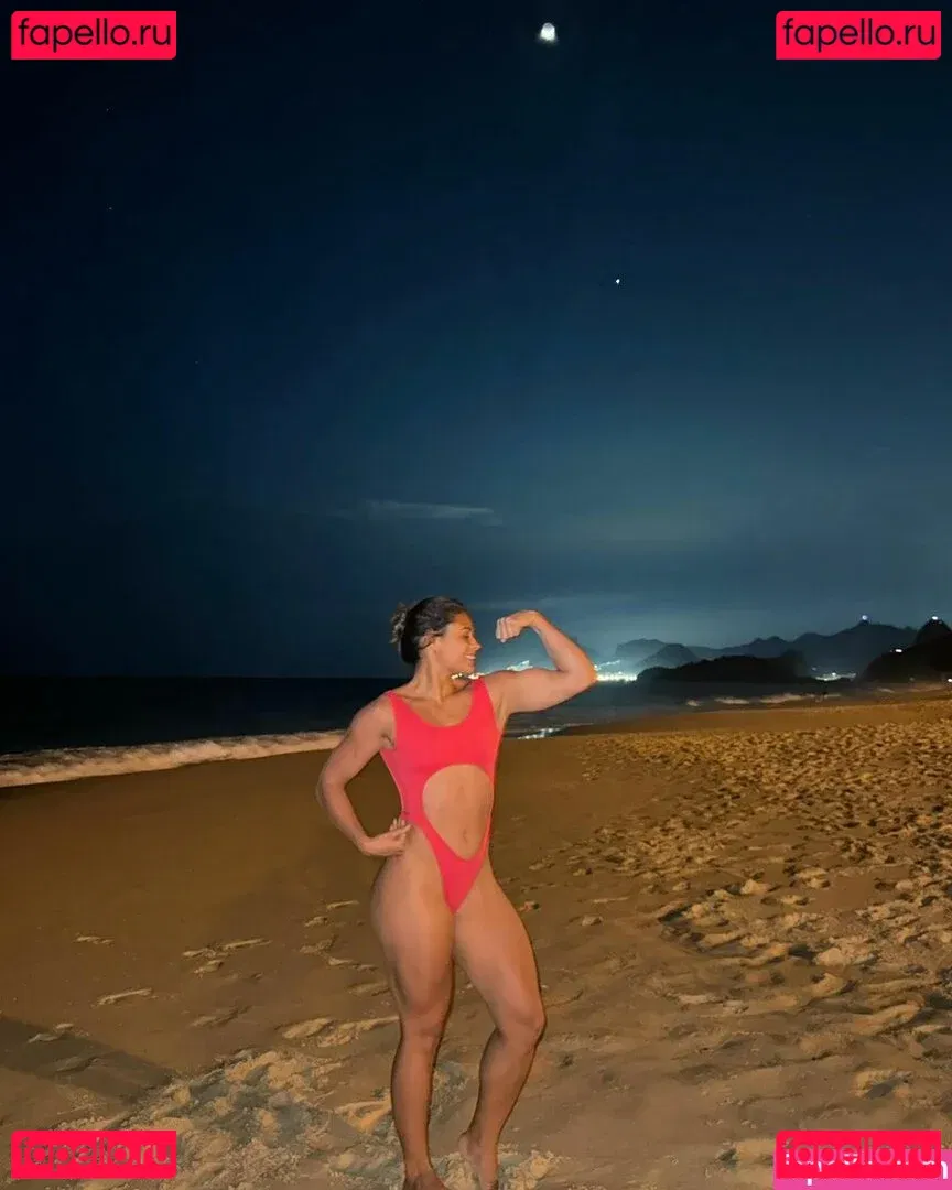 Muito Linda Onlyfans Photo Gallery 