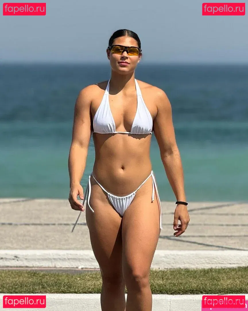 Muito Linda Onlyfans Photo Gallery 