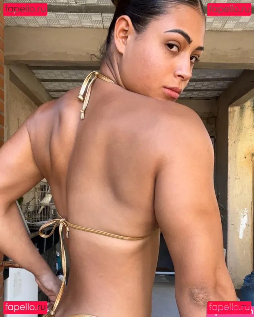 Muito Linda Onlyfans Photo Gallery 