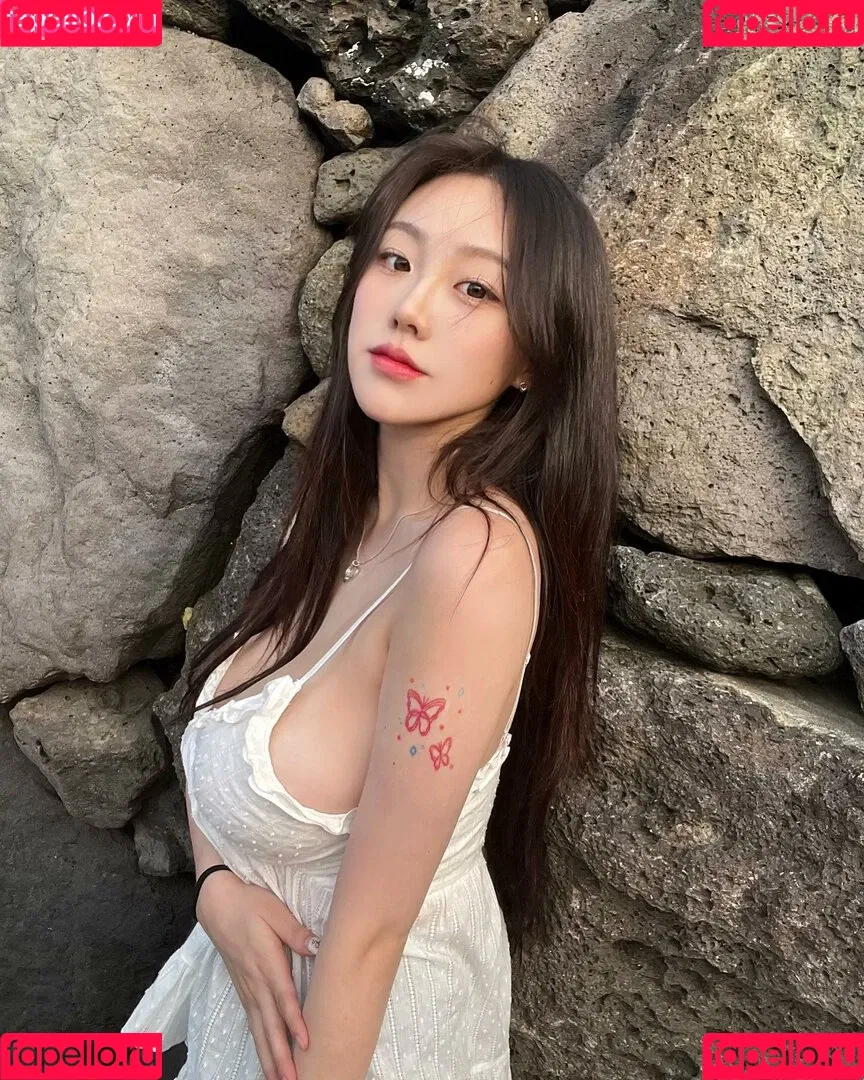 Sejinming Onlyfans Photo Gallery 