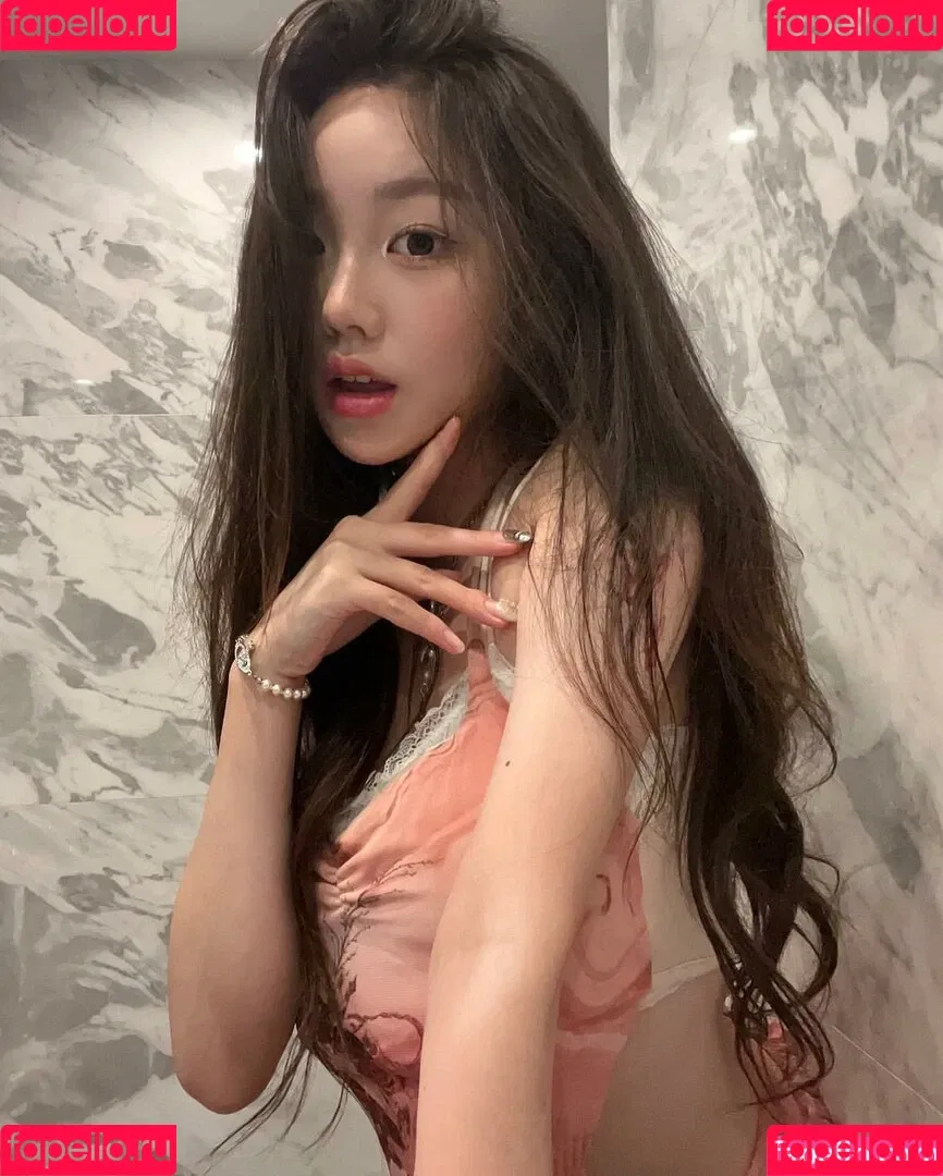 Sejinming Onlyfans Photo Gallery 