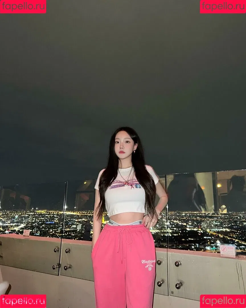 Sejinming Onlyfans Photo Gallery 