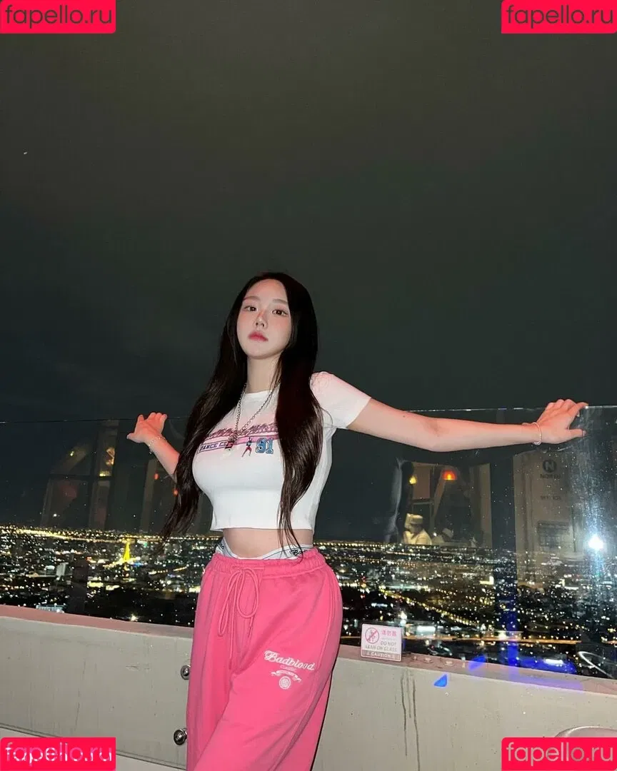 Sejinming Onlyfans Photo Gallery 