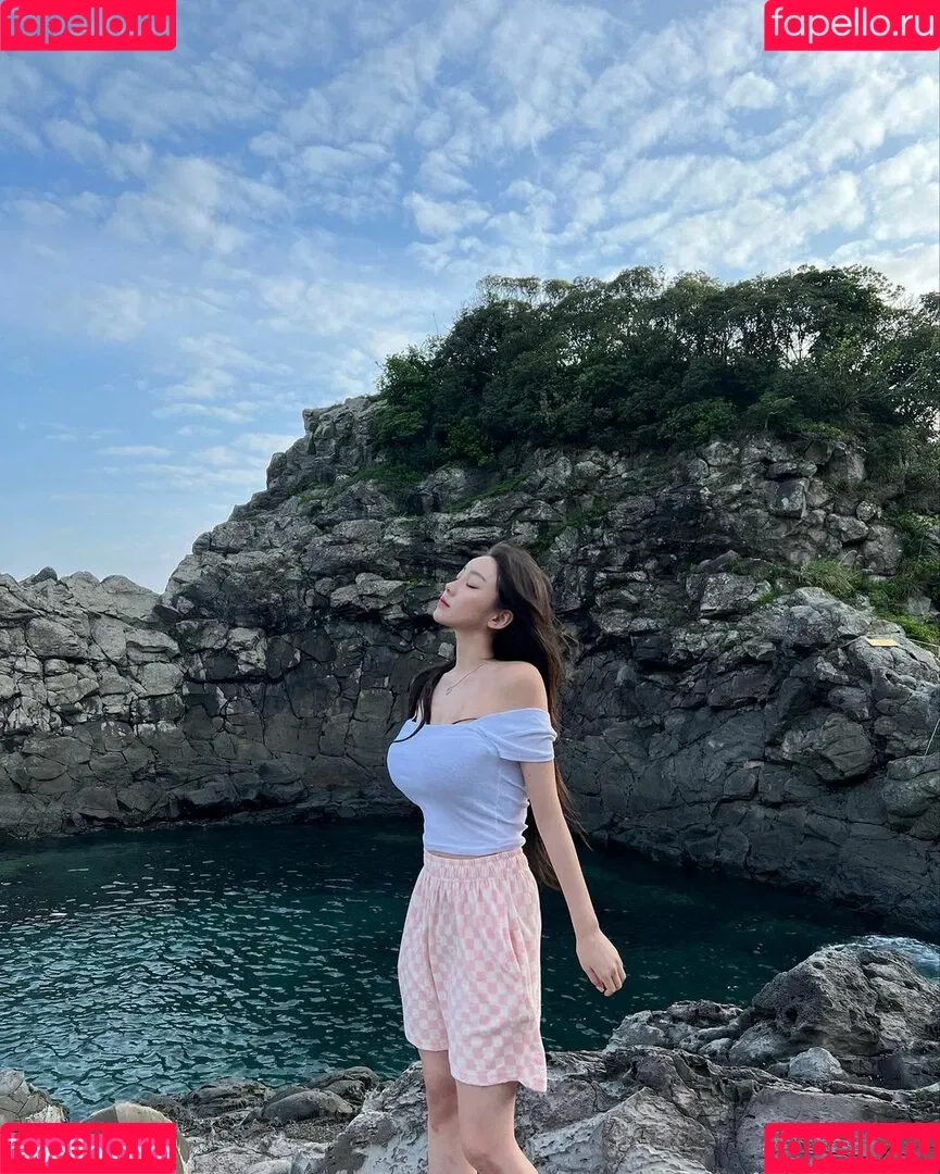 Sejinming Onlyfans Photo Gallery 