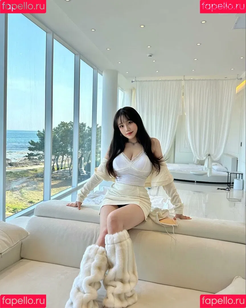 Sejinming Onlyfans Photo Gallery 