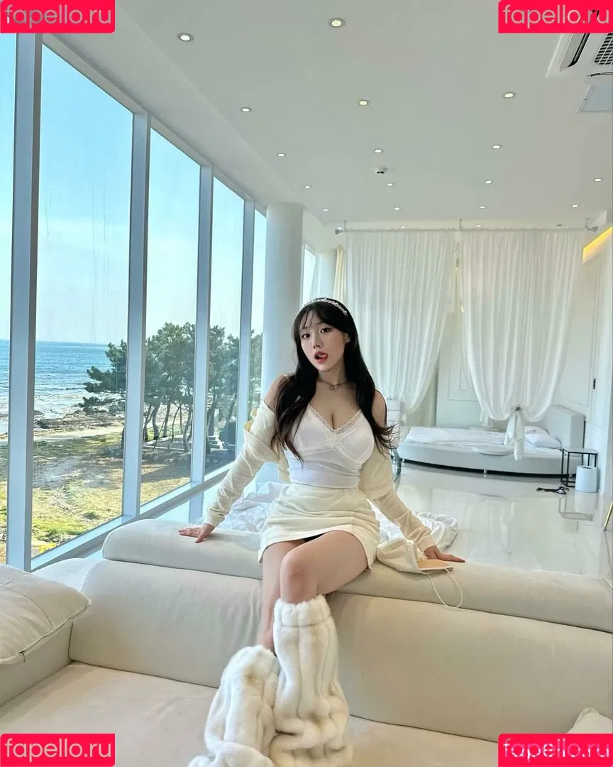 Sejinming Onlyfans Photo Gallery 