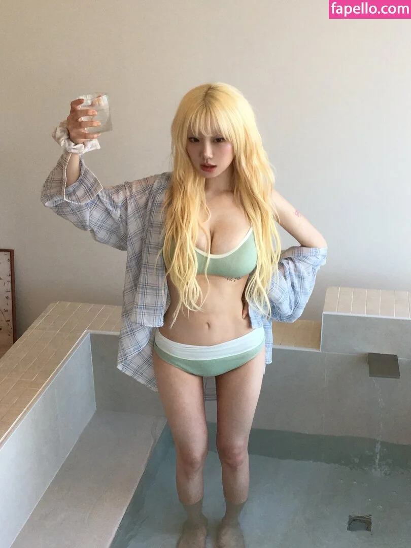 Sejinming Onlyfans Photo Gallery 