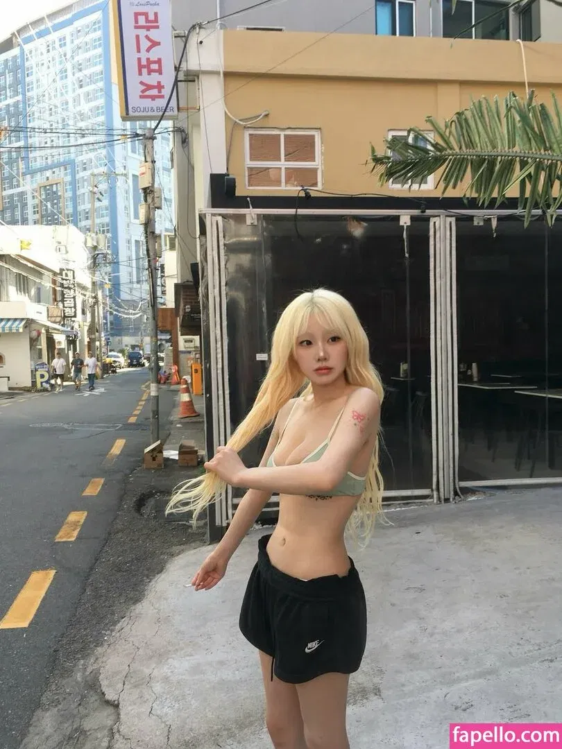 Sejinming Onlyfans Photo Gallery 