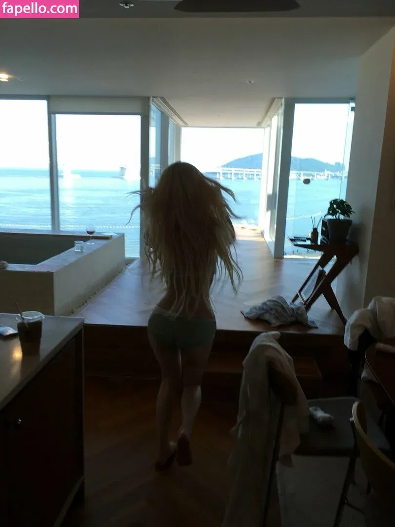 Sejinming Onlyfans Photo Gallery 