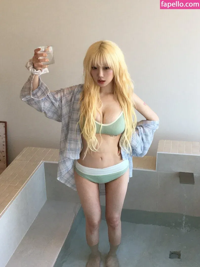 Sejinming Onlyfans Photo Gallery 