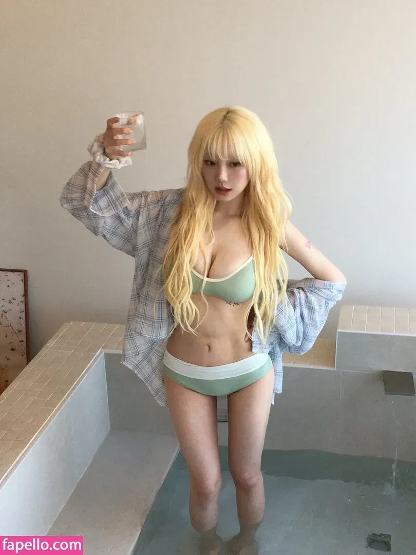 Sejinming Onlyfans Photo Gallery 