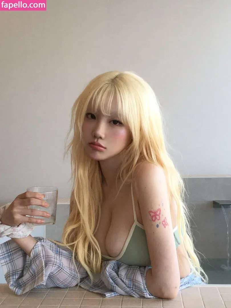 Sejinming Onlyfans Photo Gallery 