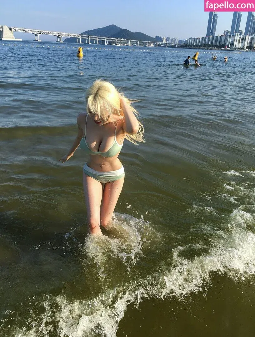 Sejinming Onlyfans Photo Gallery 