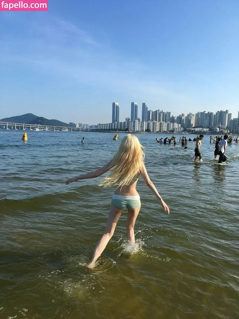 Sejinming Onlyfans Photo Gallery 