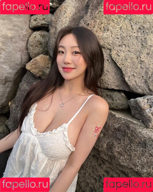 Sejinming Onlyfans Photo Gallery 